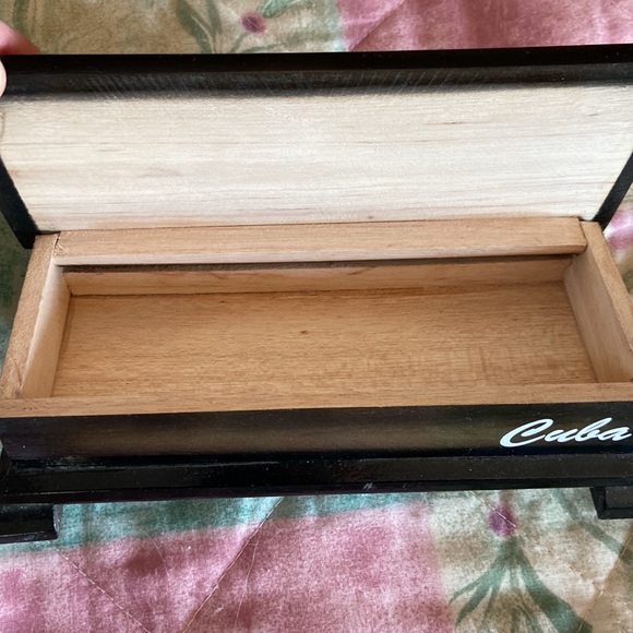 Cuban wooden cigarette box - Picture 4 of 4